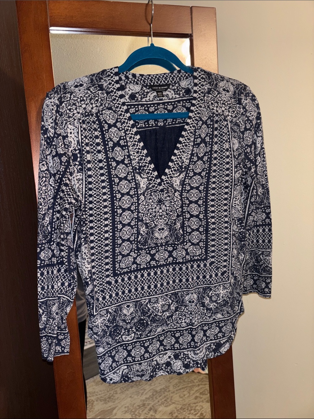 Lucky Brand Women’s Navy 3/4 Sleeve Shirt Size Medium